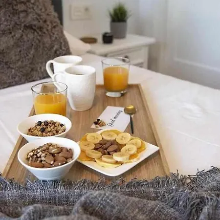 Apartment Holyhome Premium 108 *